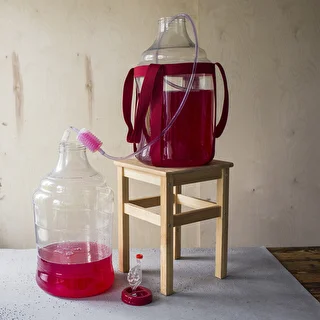 Kerge, purunemiskindel veini damadžaan kanderihmadega, 20 L – photo 20