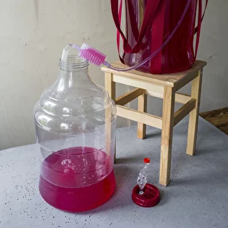 Kerge, purunemiskindel veini damidžaan kandmisrakmetega, 25 L – photo 20