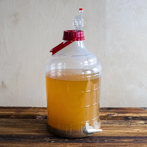 15 L balloon käepidemega ja kraaniga - 16