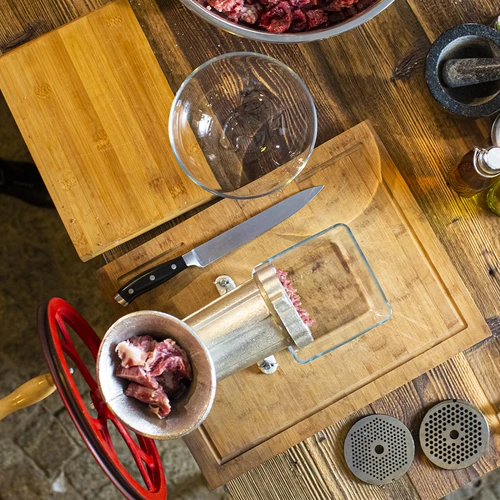 2-ühes lihaveski ja vorstitäitja #32 - 4