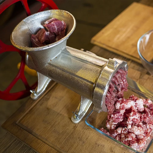 2-ühes lihaveski ja vorstitäitja #32 - 6