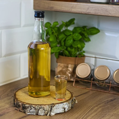 500 ml viinapudel, musta kruvikorgiga, 6 tk. - 6