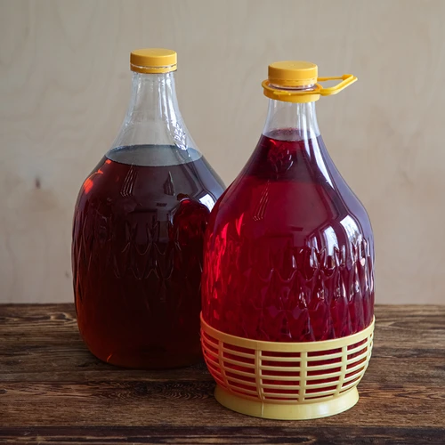 Damadžaan Dama 5 L PET, kruvikorgi ja sangaga - 6