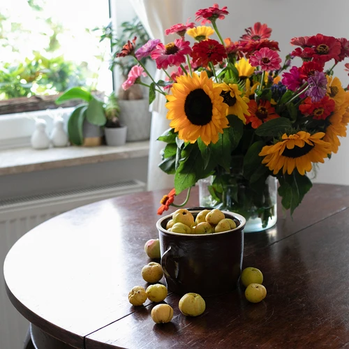 Kivikeraamika - 1,8 l sirge pott kaanega - 3