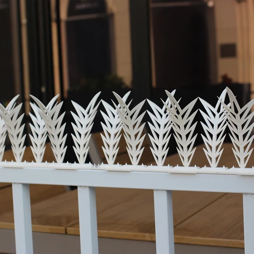 Lindude peletamiseks piikribad, dekoratiivsed, valged - plastist, 6 tk - 10