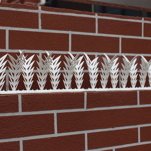 Lindude peletamiseks piikribad, dekoratiivsed, valged - plastist, 6 tk - 12