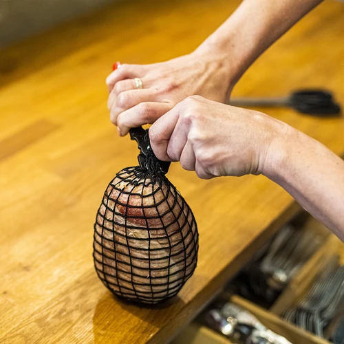 Must vorstivõrk mõõtmetega 18 cm x 5 m, kuumakindlus kuni 220°C - 4