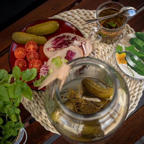 Purk 4 l, värviline keeratav kaas + kahvel või tangid - 8