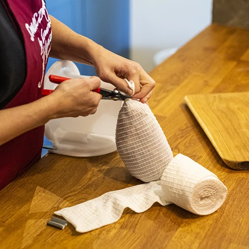 Valge lihavalmististe võrk mõõtmetega 12,5 cm x 5 m, termiline vastupidavus kuni 220°C - 5