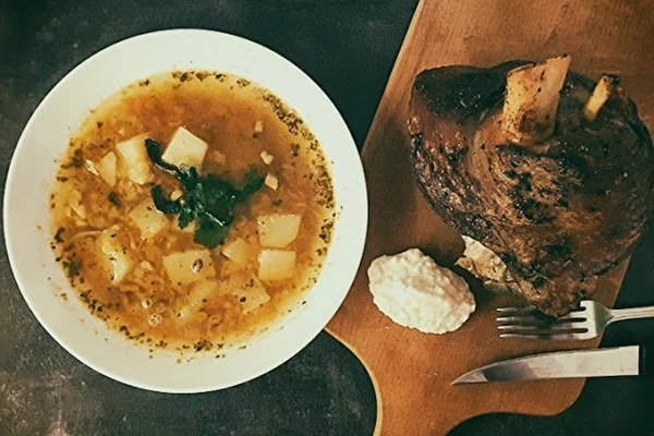 Hernesupp seakoodiga