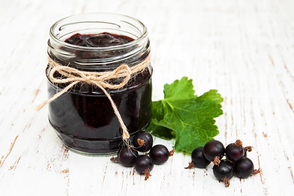 Mustsõstra- ja õunamoos