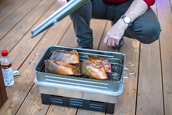 Suitsutatud jõuluõhtu karpkala