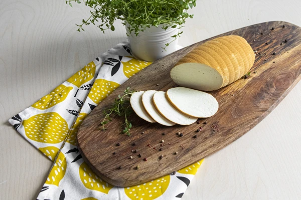 Suitsutatud laabijuust