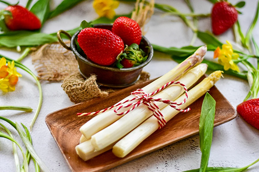 Kuidas valmistada valgeid spargleid?