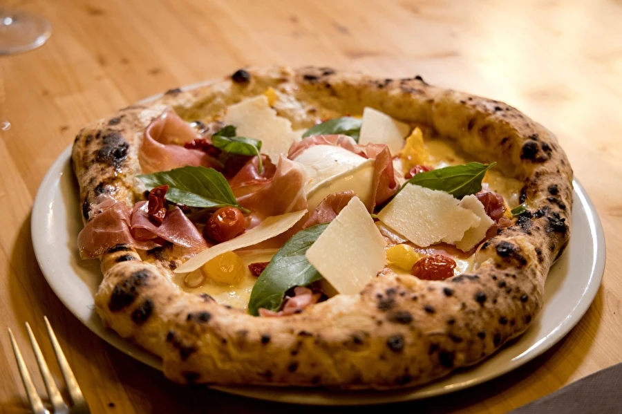 Browin Przepiśnik - Neapoli stiilis pitsa gaasgrillilt